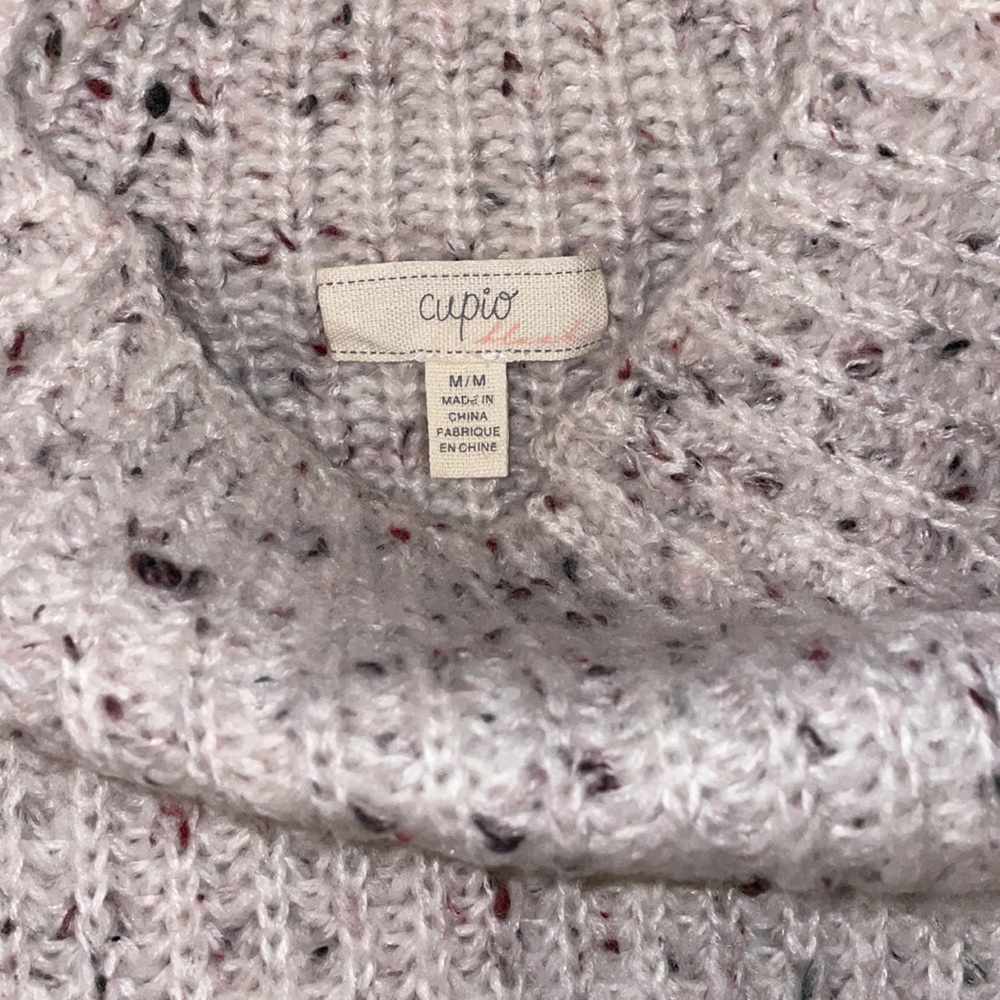 Multi colored tan/neutral Cupio swing sweater, size medium.